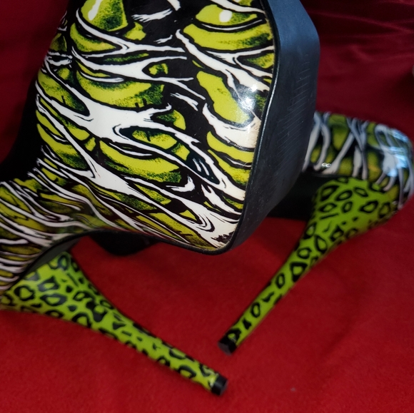 Too Fast Brand Smokin High Heel Shoes green zombie - Picture 8 of 13